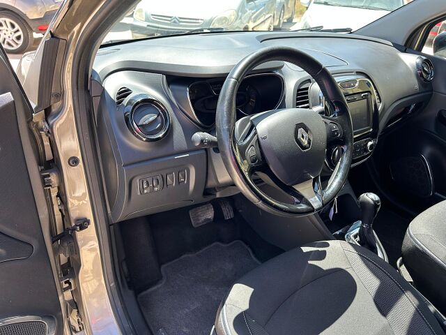 RENAULT CAPTUR ZEN 1.2 TCE AUTO SPANISH LHD IN SPAIN 95000 MILES SUPERB 2014